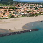 Port Richelieu, Centre Port Climatisé, Vue Pisicne Apartamento *